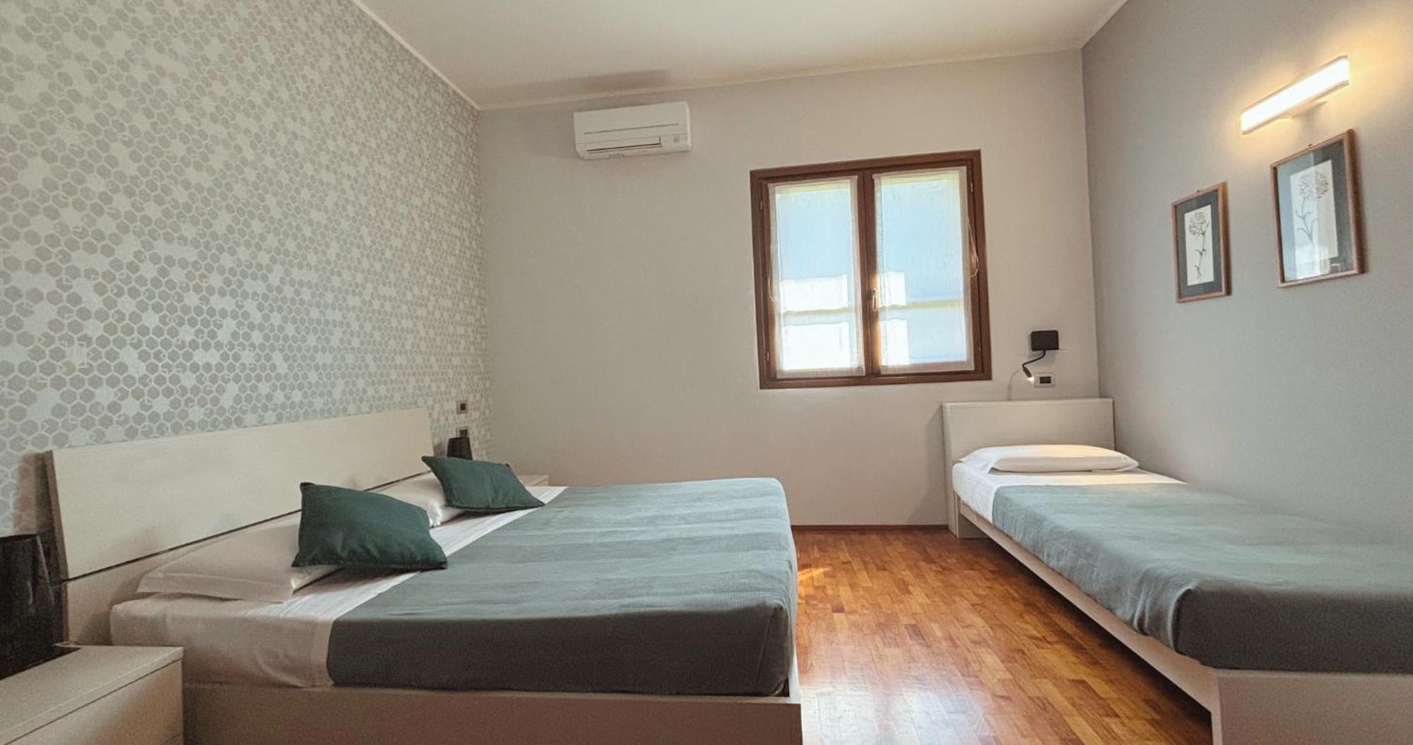 Casa Ceruti Bed & Breakfast Villa Guardia Ngoại thất bức ảnh
